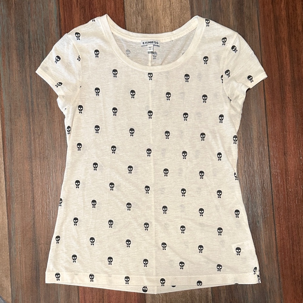 Express Skull Print Scoop Neck‎ Tee – Size S, Short Sleeve, Casual Graphic Top